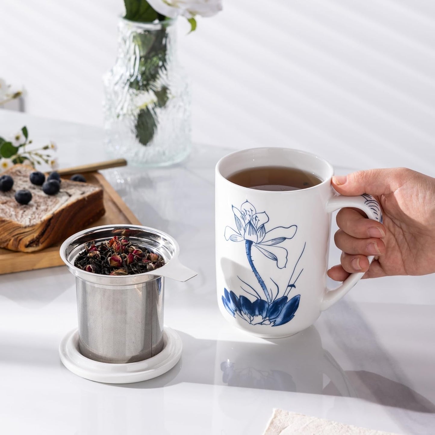 18oz Porcelain Tea Mug with Lotus Design | Includes Stainless Steel Infuser & Ceramic Lid | Large Capacity Oriental Style Tea & Coffee Cup