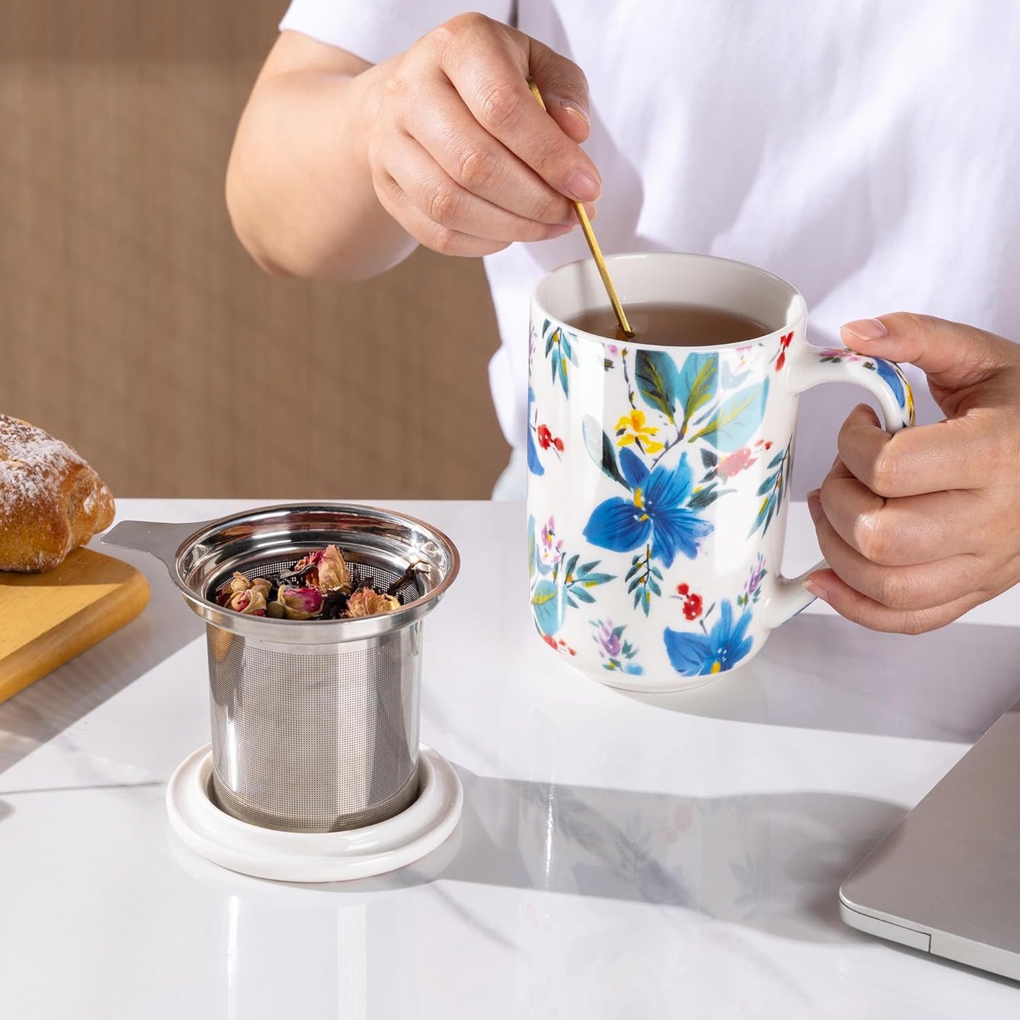 18oz Floral Porcelain Tea Mug ｜ With Stainless Steel Infuser & Lid ｜ Large Capacity Mug for Tea, Coffee & Herbal Drinks