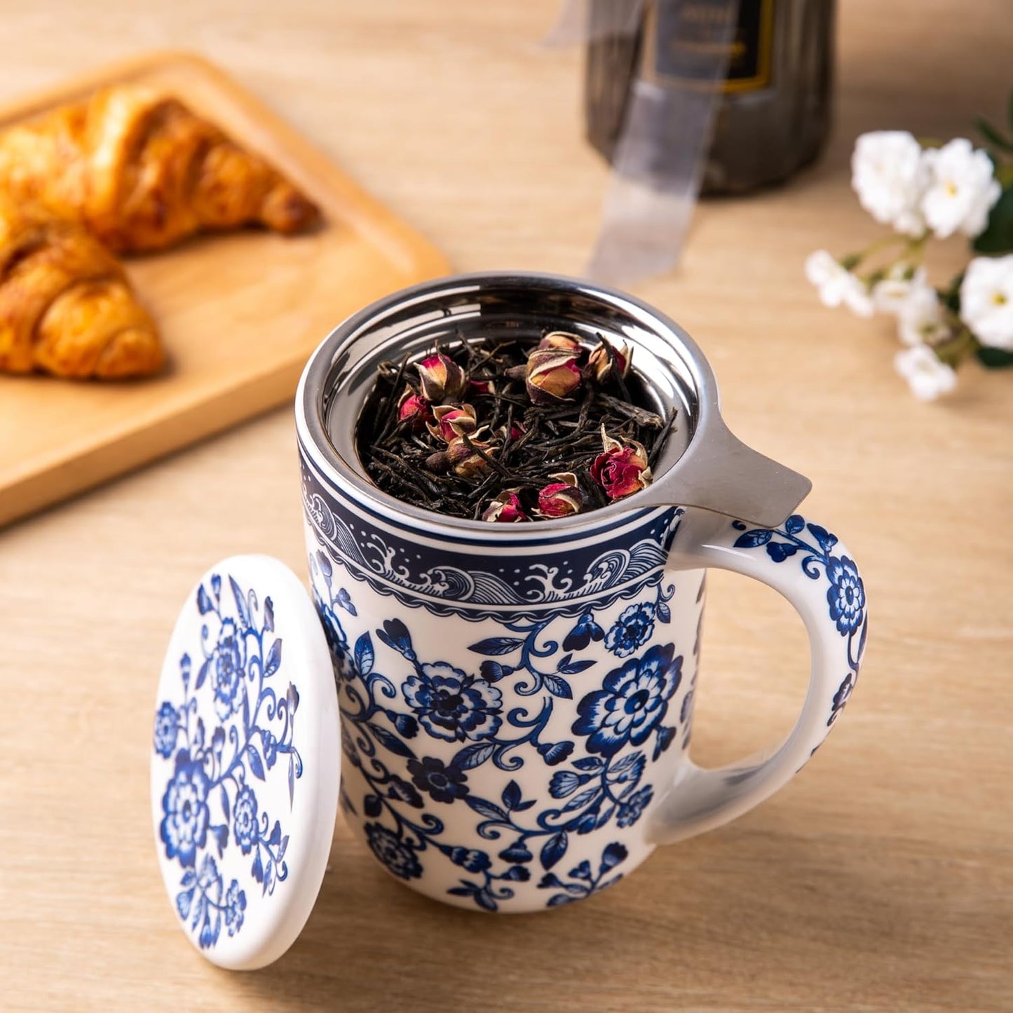 18oz Porcelain Tea Mug ｜ Blue & White Floral Design ｜ Stainless Steel Infuser & Porcelain Lid ｜ Elegant Cup for Home & Office